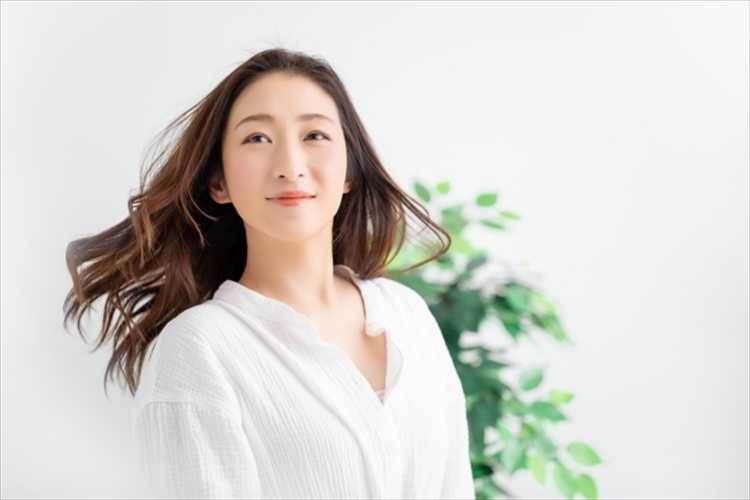 チークで宣材写真の雰囲気が決まる！おすすめの選び方とメイクのコツを紹介5