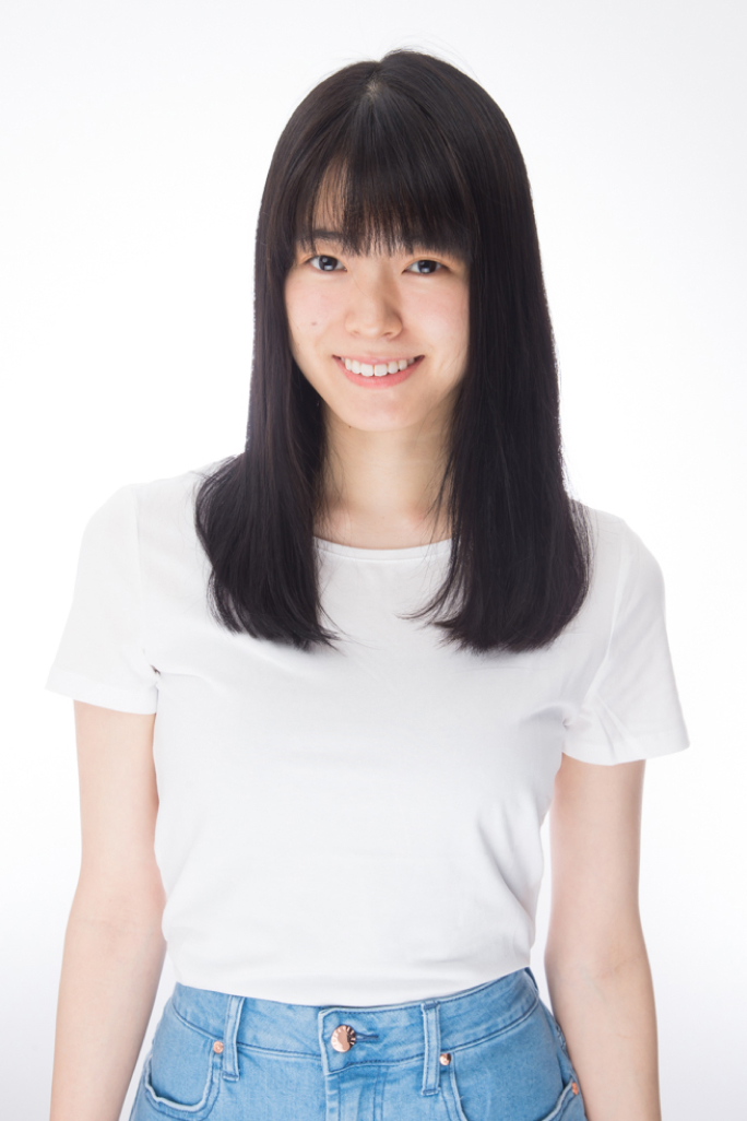 女子就活生のプロがヘアメイクして、撮影指導をした証明写真のアフター