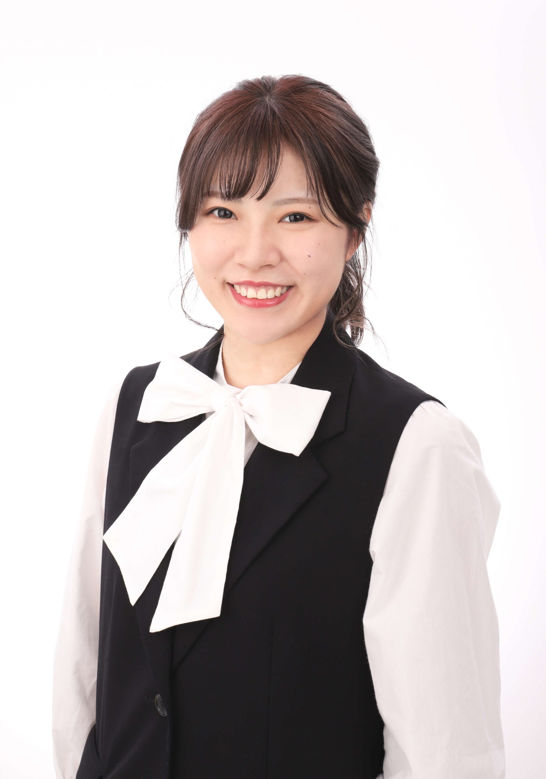女子就活生のプロがヘアメイクして、撮影指導をした証明写真のアフター